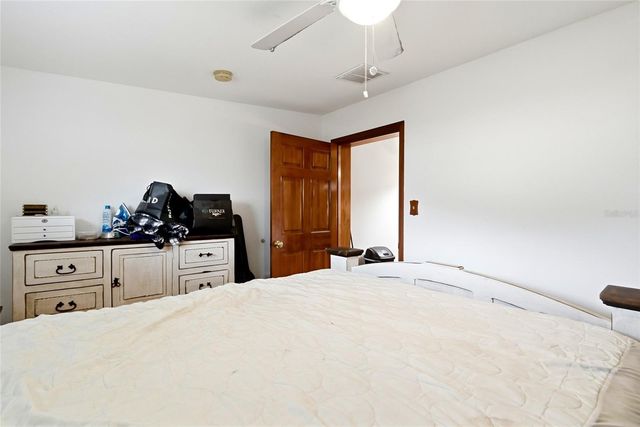 7301 8TH STREET N, St Petersburg, FL 33702