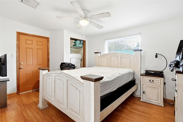 7301 8TH STREET N, St Petersburg, FL 33702