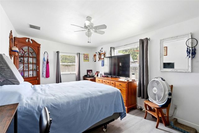 7301 8TH STREET N, St Petersburg, FL 33702