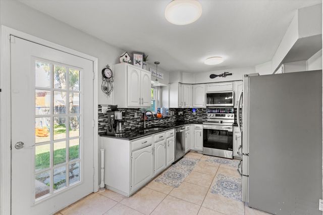 8301 Kensington Drive, Rowlett, TX 75088