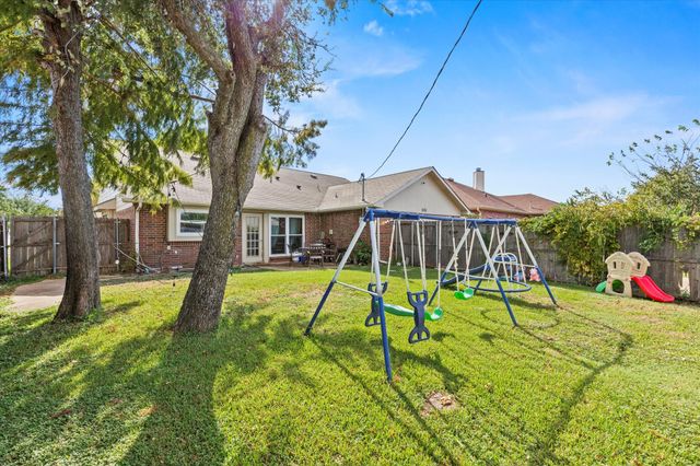 8301 Kensington Drive, Rowlett, TX 75088