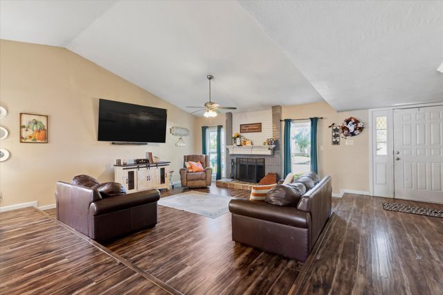 8301 Kensington Drive, Rowlett, TX 75088