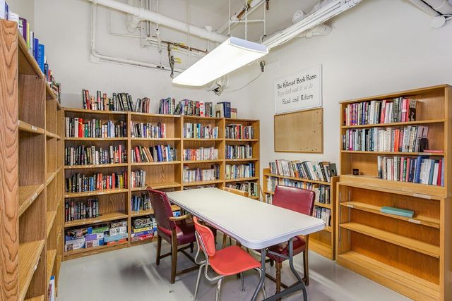 115 S Rutan Ave 5K, Wichita, KS 67218