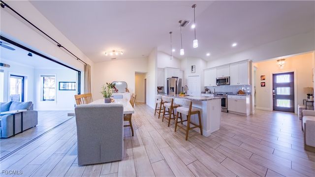 2323 SW 22nd ST, Cape Coral, FL 33991