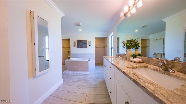 2323 SW 22nd ST, Cape Coral, FL 33991