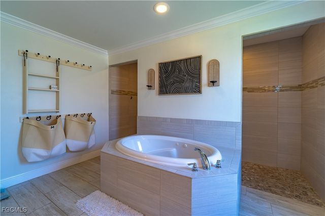 2323 SW 22nd ST, Cape Coral, FL 33991