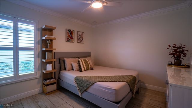 2323 SW 22nd ST, Cape Coral, FL 33991