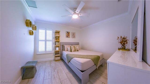 2323 SW 22nd ST, Cape Coral, FL 33991