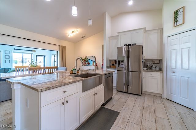 2323 SW 22nd ST, Cape Coral, FL 33991