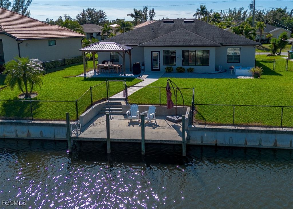 2323 SW 22nd ST, Cape Coral, FL 33991