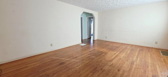 4268 Glenway Avenue, Deer Park, OH 45236