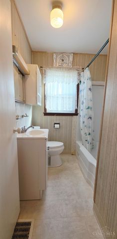 4268 Glenway Avenue, Deer Park, OH 45236