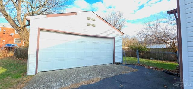 4268 Glenway Avenue, Deer Park, OH 45236