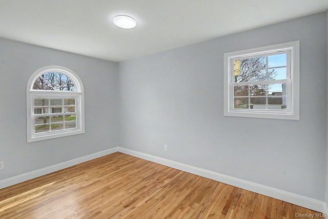 478 Mayflower Avenue, Brentwood, NY 11717