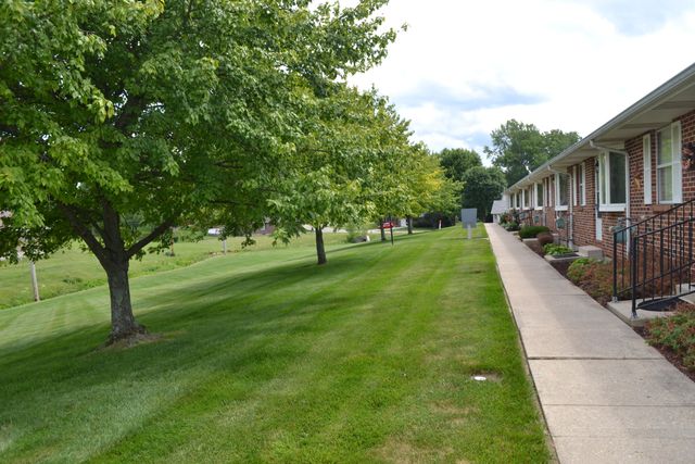4430 E Ridgewood Road 4430 E Ridgewood Road, Springfield, OH 45503
