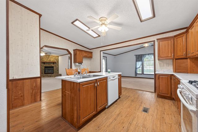 421 Dove Creek Drive, Coldspring, TX 77331