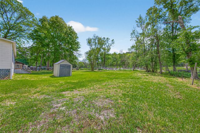 421 Dove Creek Drive, Coldspring, TX 77331