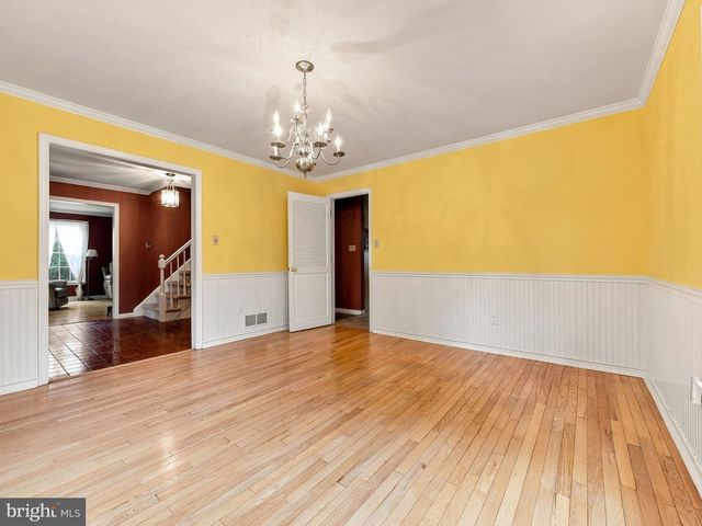 4454 FARM DR, Allentown, PA 18104