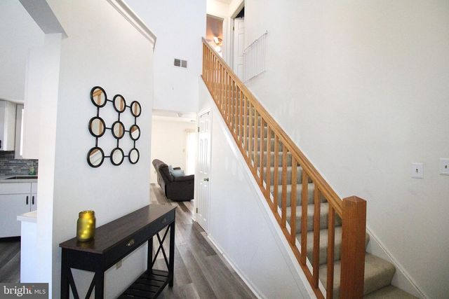 107 TREETOPS DR, Lancaster, PA 17601