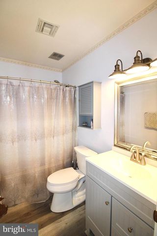 107 TREETOPS DR, Lancaster, PA 17601