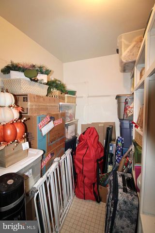 107 TREETOPS DR, Lancaster, PA 17601