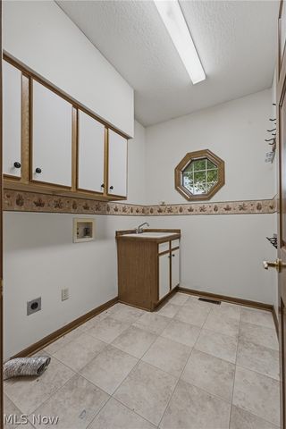 2771 Missenden Street NW, North Canton, OH 44720