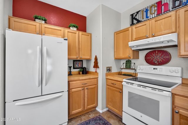 10944 E BOSTON Street, Apache Junction, AZ 85120