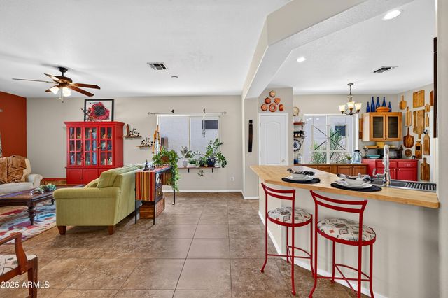 10944 E BOSTON Street, Apache Junction, AZ 85120