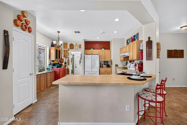 10944 E BOSTON Street, Apache Junction, AZ 85120
