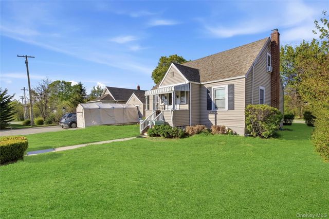 29 Lamport Avenue, Port Jefferson Station, NY 11776