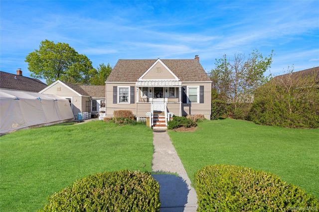 29 Lamport Avenue, Port Jefferson Station, NY 11776