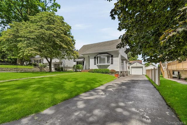 12 Randall Terrace, Middletown, NY 10940