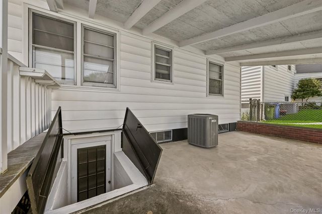12 Randall Terrace, Middletown, NY 10940