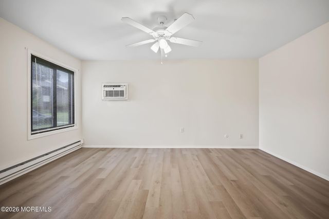 14 Pine Cluster Circle D, Manalapan, NJ 07726