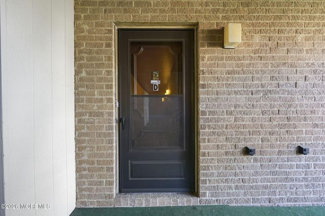 14 Pine Cluster Circle D, Manalapan, NJ 07726