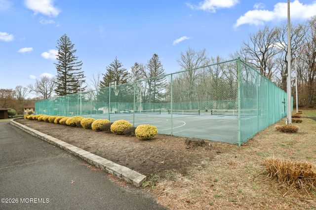 14 Pine Cluster Circle D, Manalapan, NJ 07726