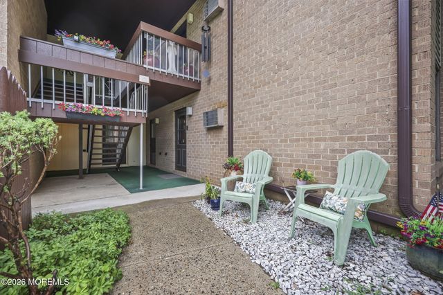 14 Pine Cluster Circle D, Manalapan, NJ 07726