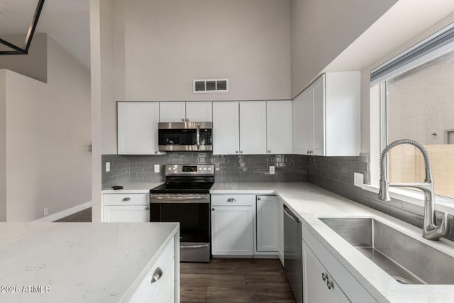 3680 S ACACIA Drive, Chandler, AZ 85248