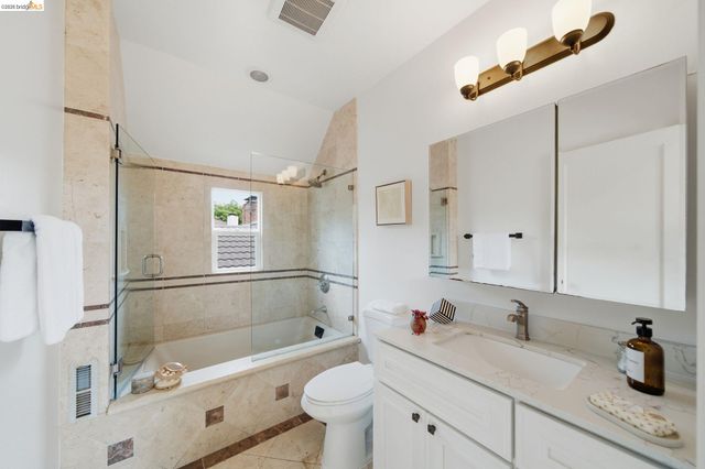 3500 Oak Knoll Blvd, Oakland, CA 94605