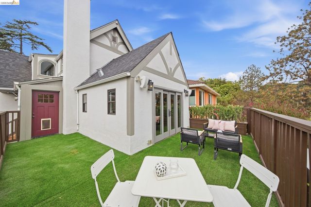 3500 Oak Knoll Blvd, Oakland, CA 94605