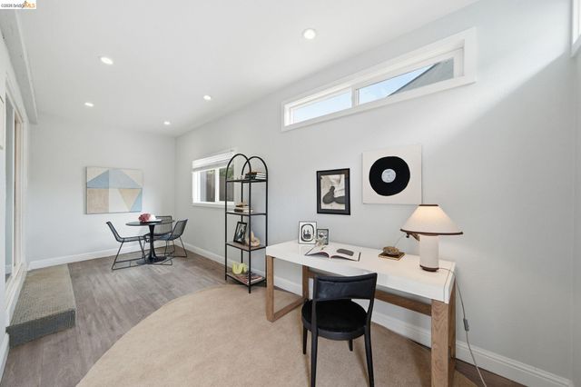 3500 Oak Knoll Blvd, Oakland, CA 94605
