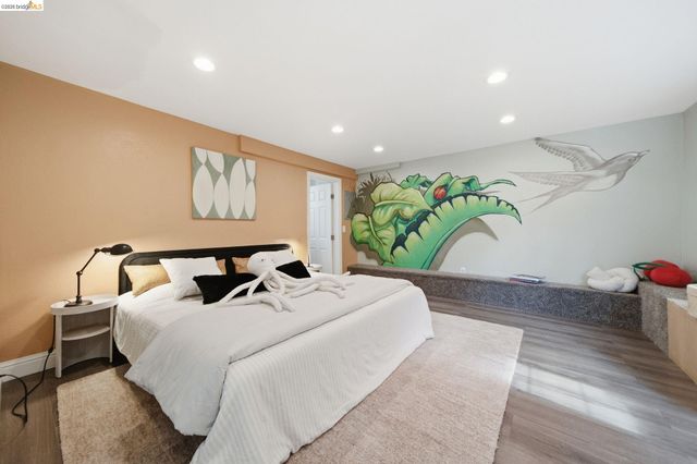 3500 Oak Knoll Blvd, Oakland, CA 94605