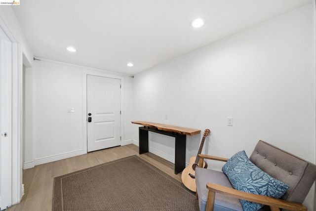 3500 Oak Knoll Blvd, Oakland, CA 94605