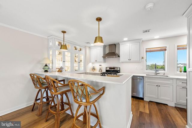 527 ENGLESIDE AVE, Beach Haven, NJ 08008
