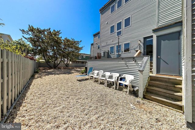 527 ENGLESIDE AVE, Beach Haven, NJ 08008