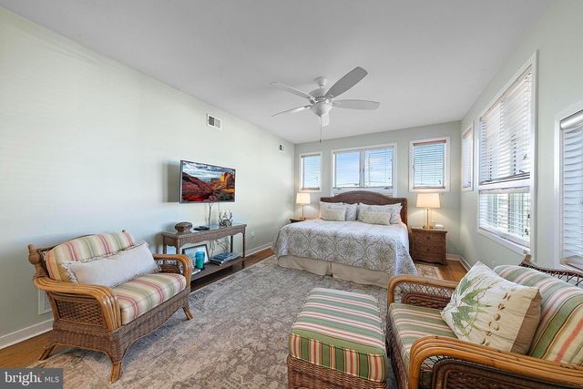 527 ENGLESIDE AVE, Beach Haven, NJ 08008