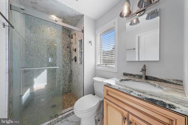 527 ENGLESIDE AVE, Beach Haven, NJ 08008