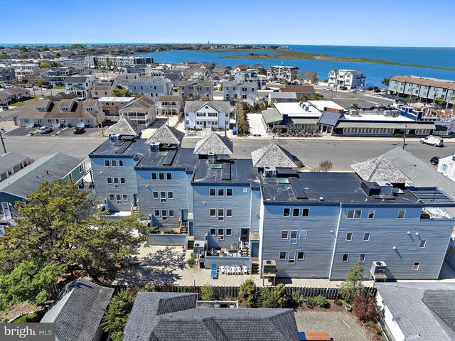 527 ENGLESIDE AVE, Beach Haven, NJ 08008
