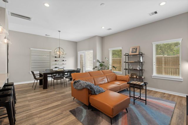 413 Stonework Oaks Lane, Houston, TX 77076