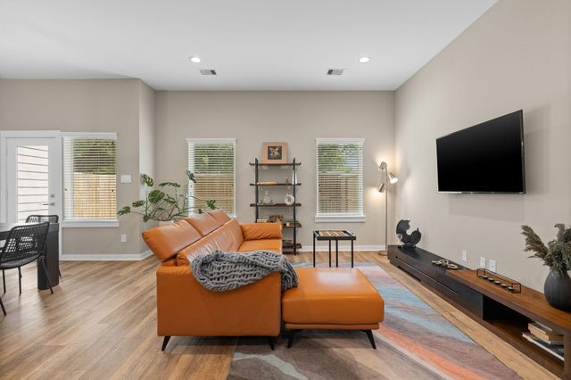 413 Stonework Oaks Lane, Houston, TX 77076